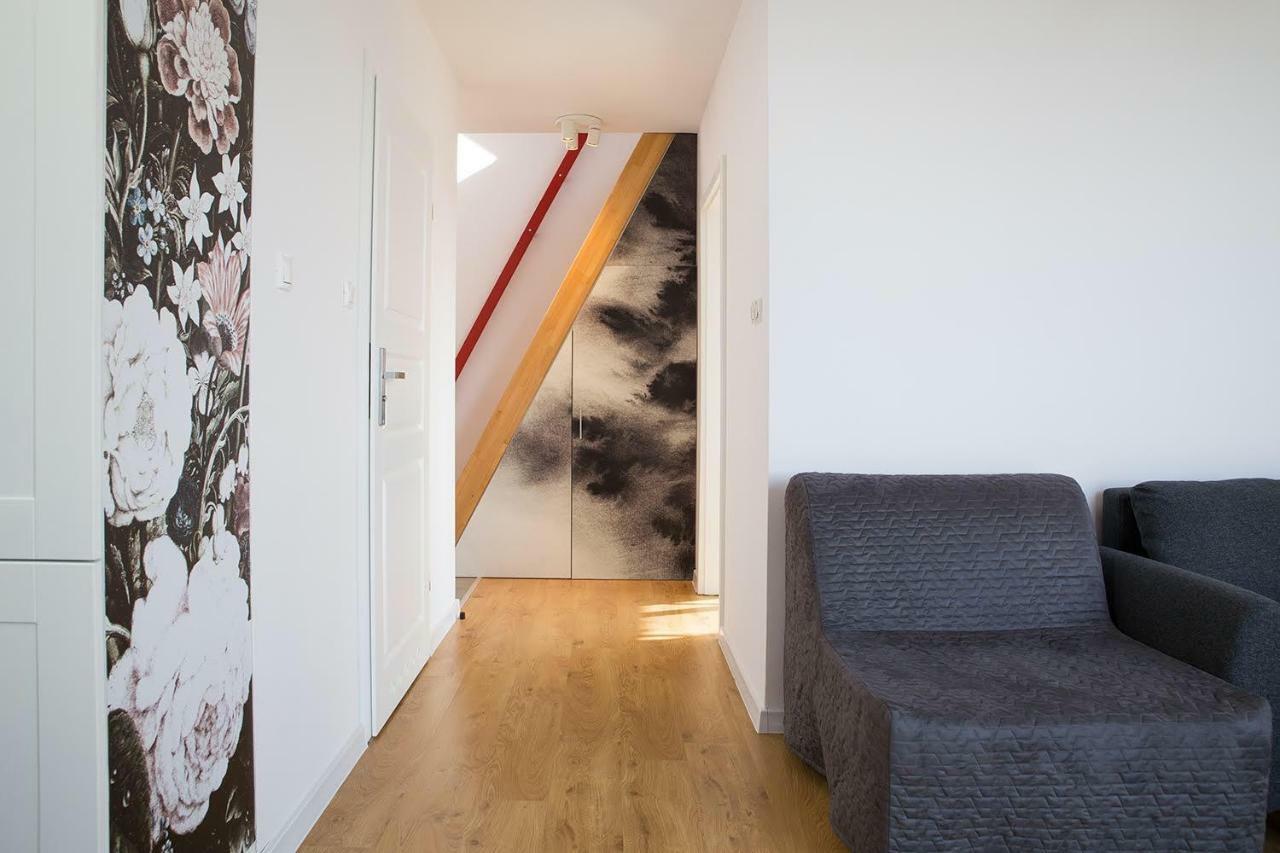 Timegoesslow Cozy Attic City Center Tychy Kültér fotó